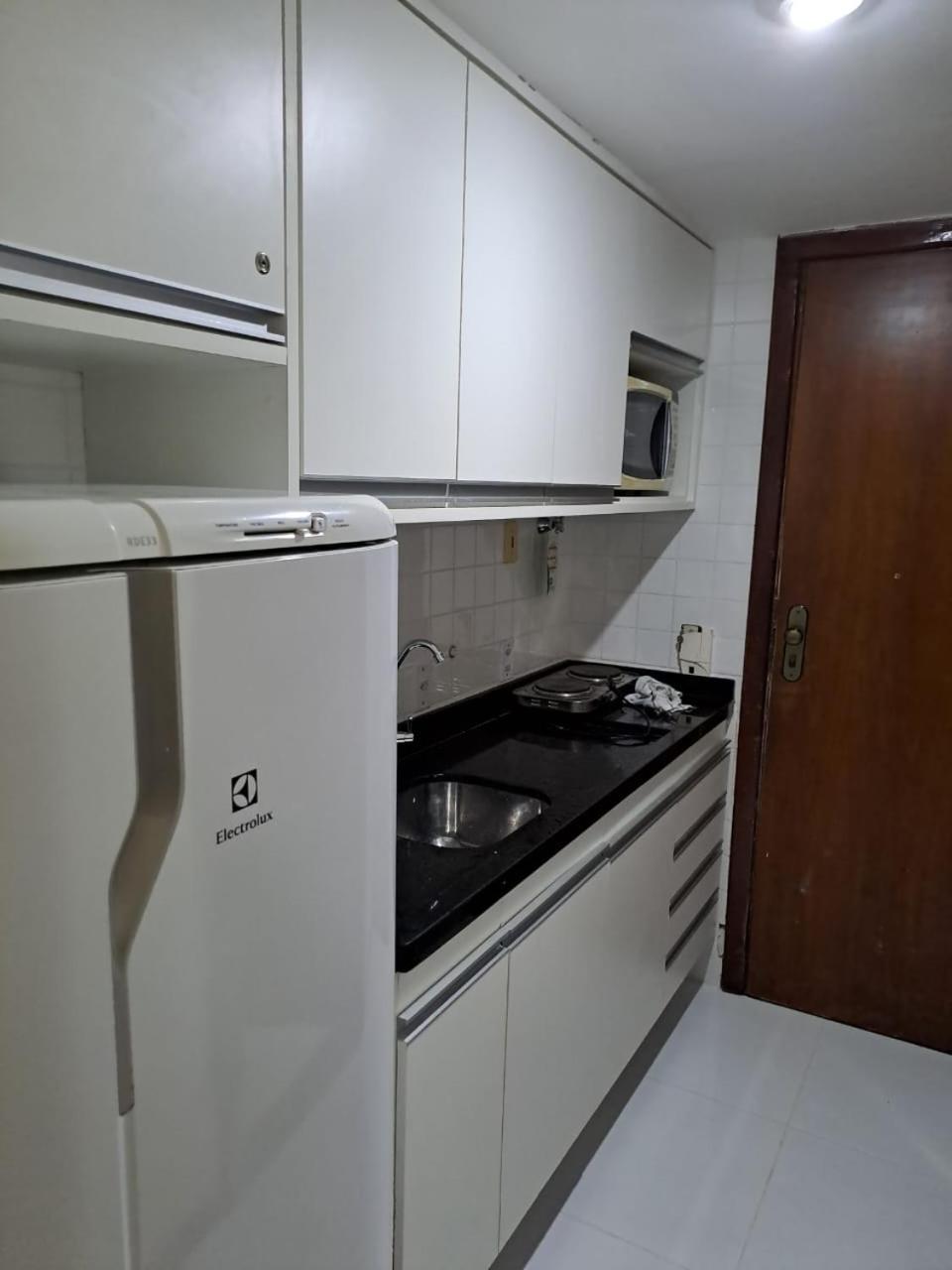 Victoria Marina Flat 2203 - bairro nobre no melhor de Salvador e píer privado Apartamento Exterior foto